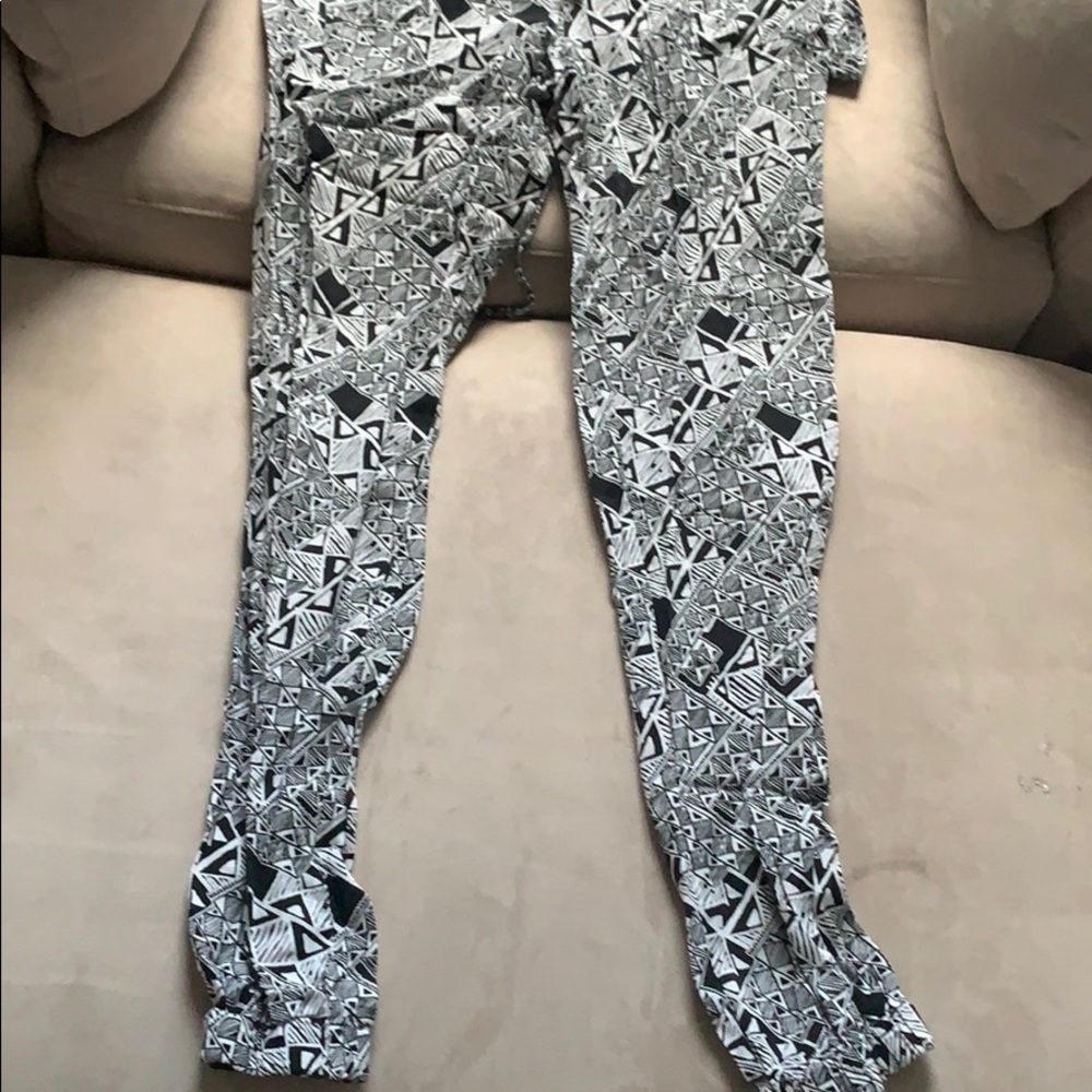 Romper - Picture 2 of 3